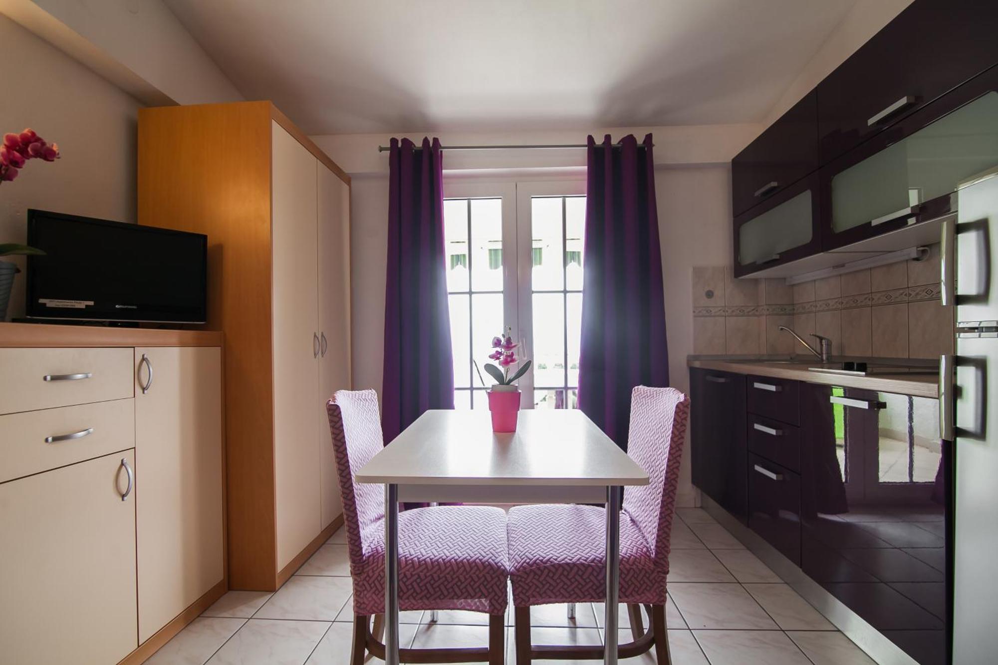 Apartments Paula โบล ภายนอก รูปภาพ