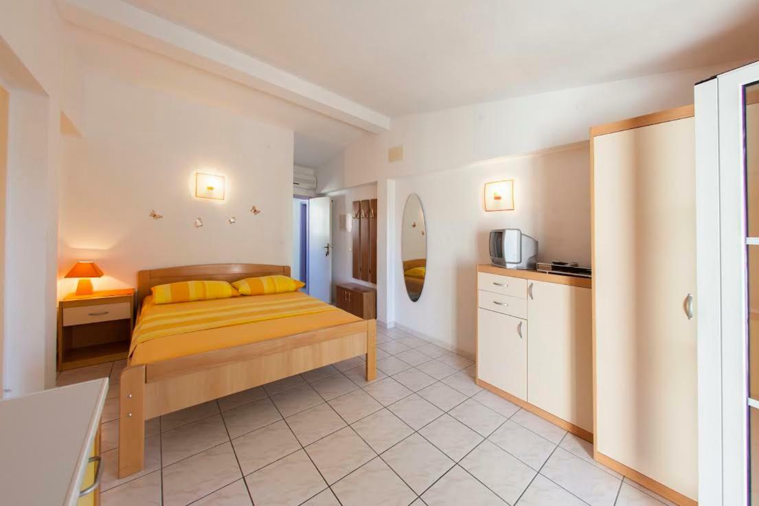 Apartments Paula โบล ภายนอก รูปภาพ